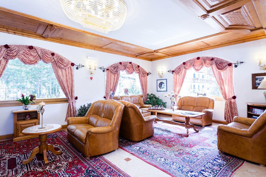 Hotel Vienna San Martino Di Castrozza Buitenkant foto