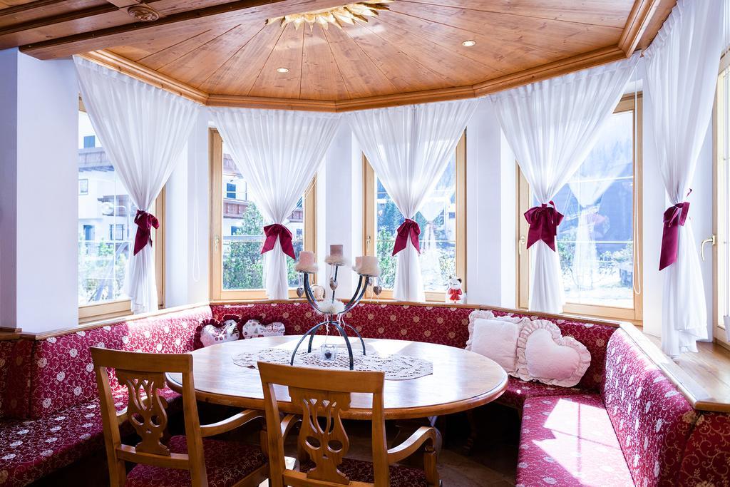 Hotel Vienna San Martino Di Castrozza Buitenkant foto