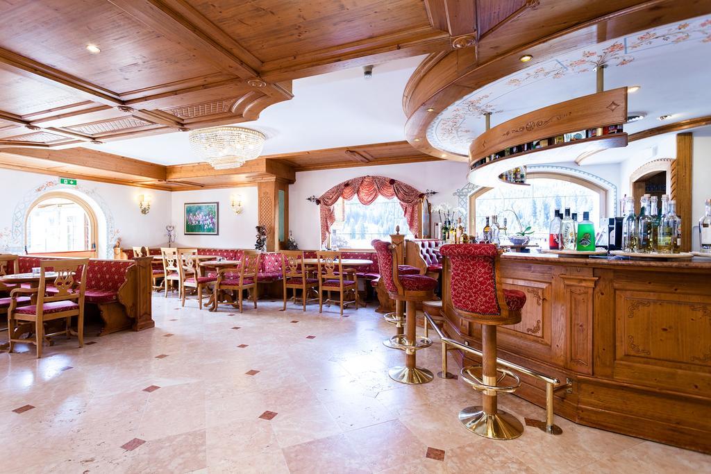Hotel Vienna San Martino Di Castrozza Buitenkant foto