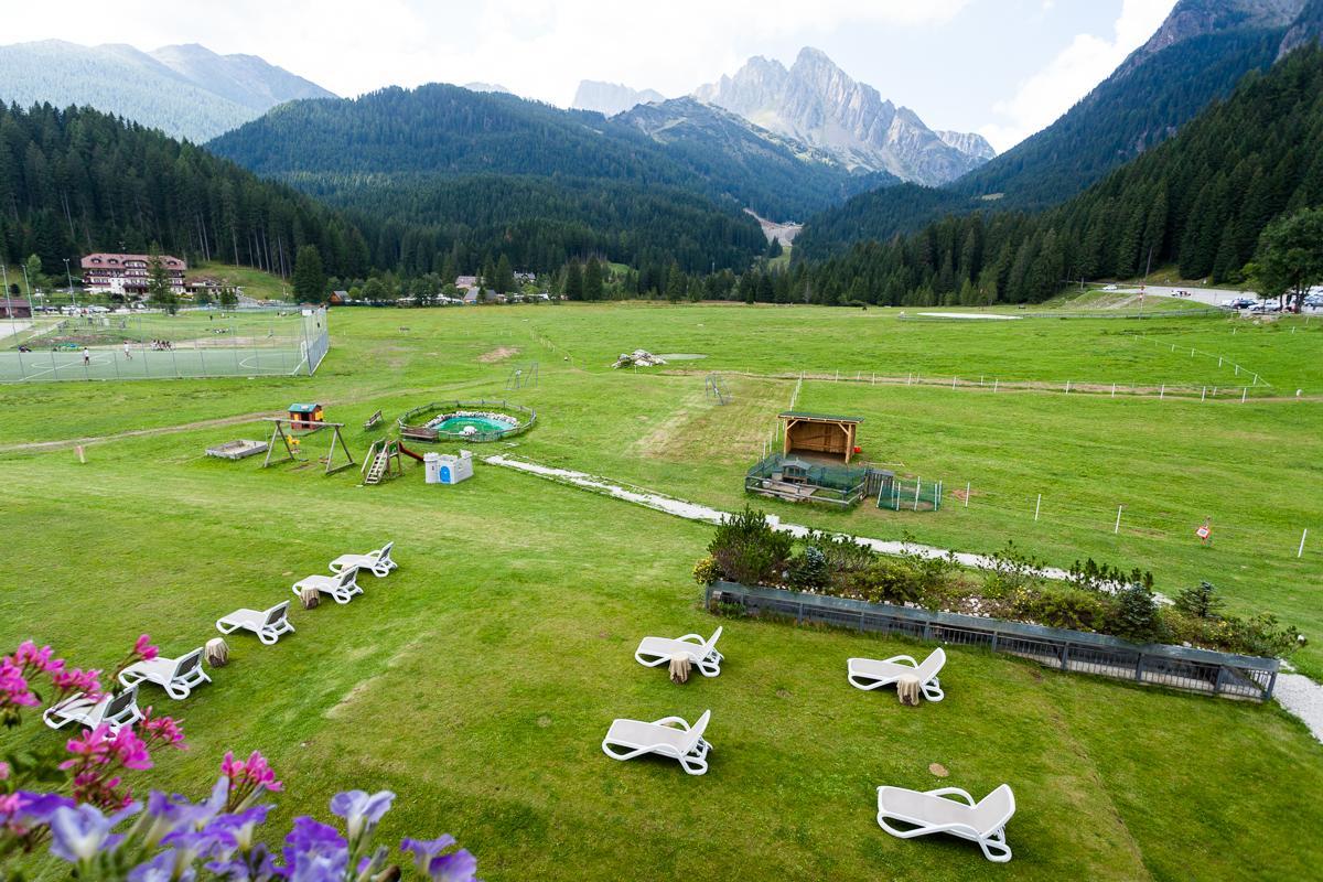 Hotel Vienna San Martino Di Castrozza Buitenkant foto